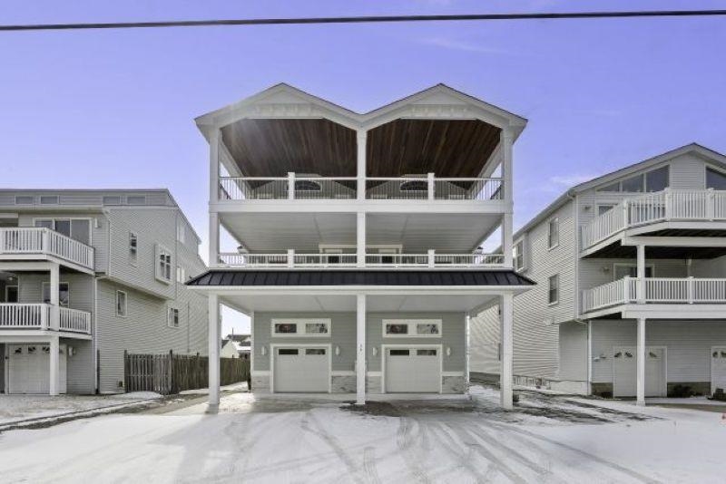 34 E 73rd Street, Sea Isle City, NJ 08243